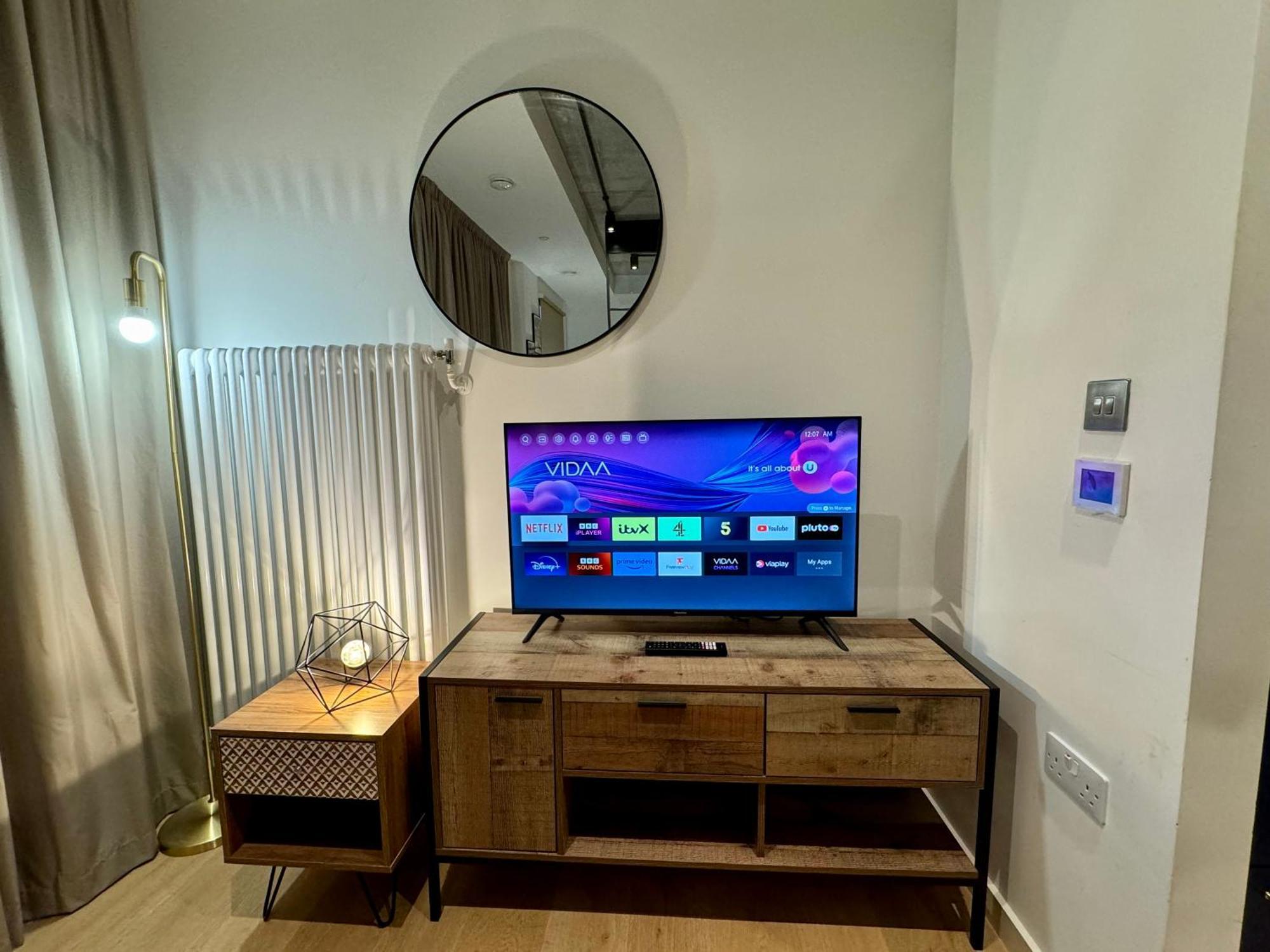 Tower Bridge London, 2 Bedrooms, Reception, Kitchen, Parking 외부 사진